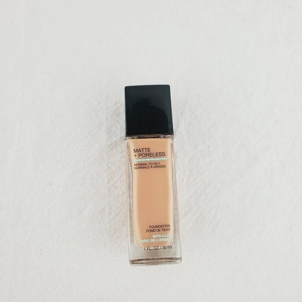 LAST ONE 🔥MAYBELLINE FIT ME matte poreless foundation